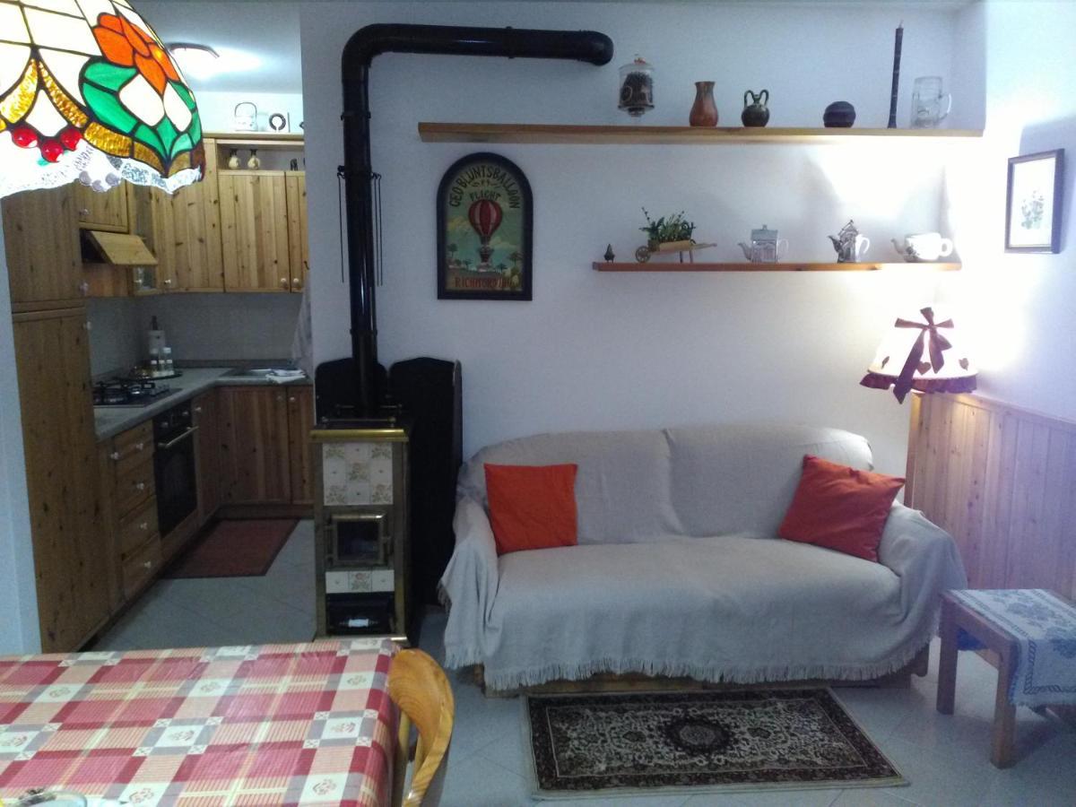 La Casa Di Puffy Appartement Selvino Buitenkant foto